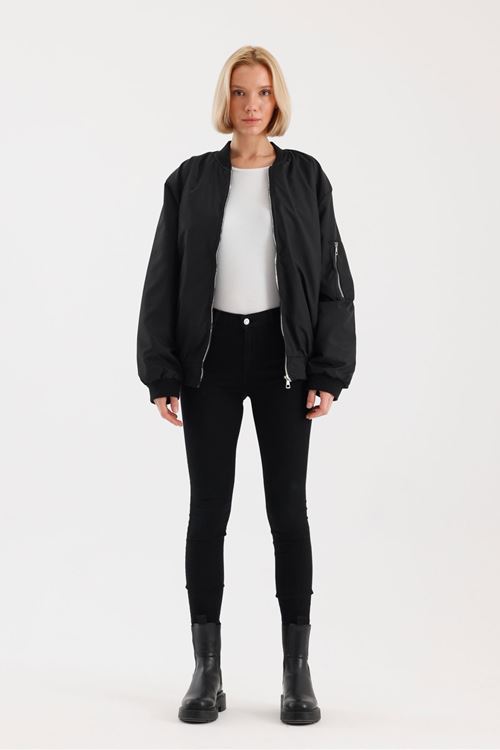 Oversize Bomber Mont