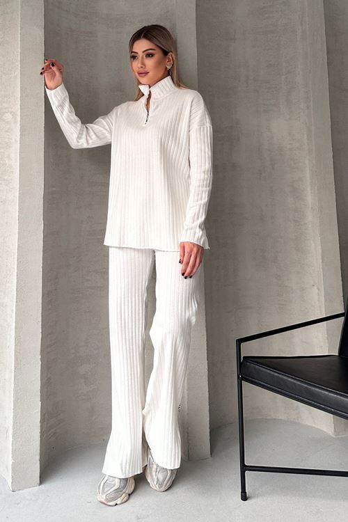 Kadın Fitilli Yaka Fermuarlı Paçası Yırtmaçlı Yanlardan Fermuarlı Takım