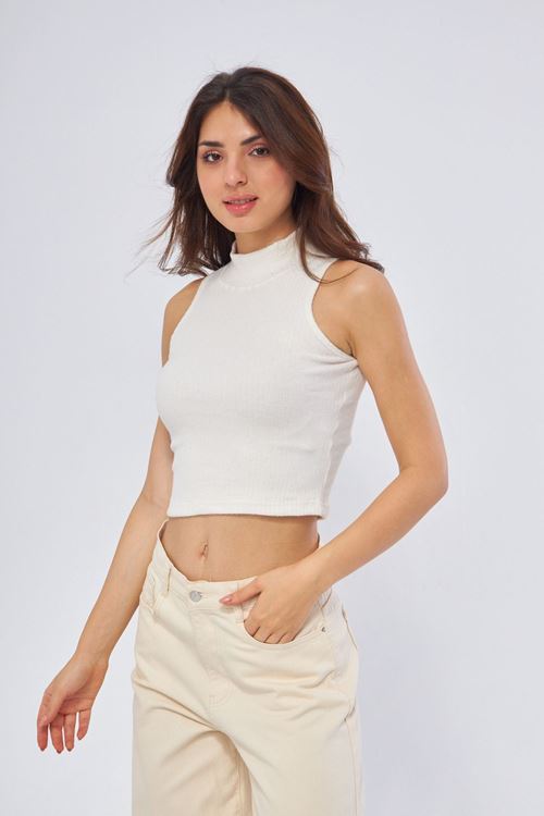 Kadın Beyaz Yarım Balıkçı Yaka Kolsuz Fitilli Atlet Bluz