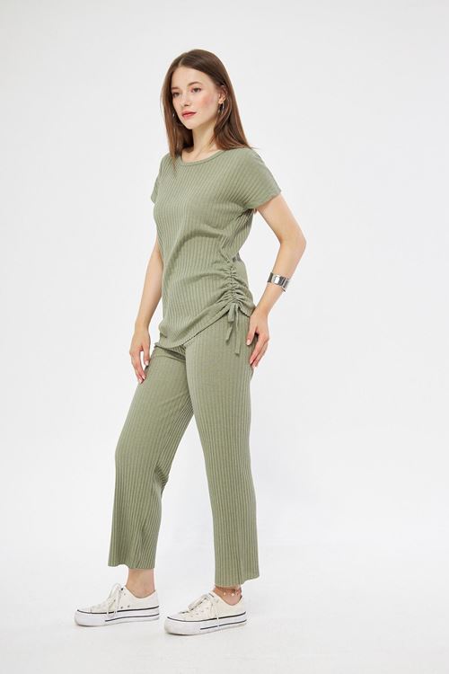 Kadın Rahat Açık Haki Yanı Büzgülü Bluz Pantolon & Eşofman Takım
