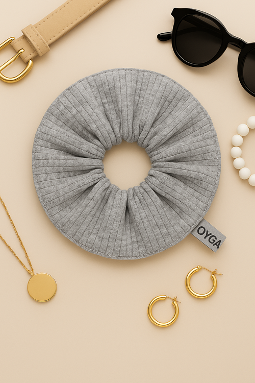 OYGA Gri Fitilli Ribana Saç Tokası – Dış Dikiş Detaylı, Yumuşak Lastikli Scrunchie